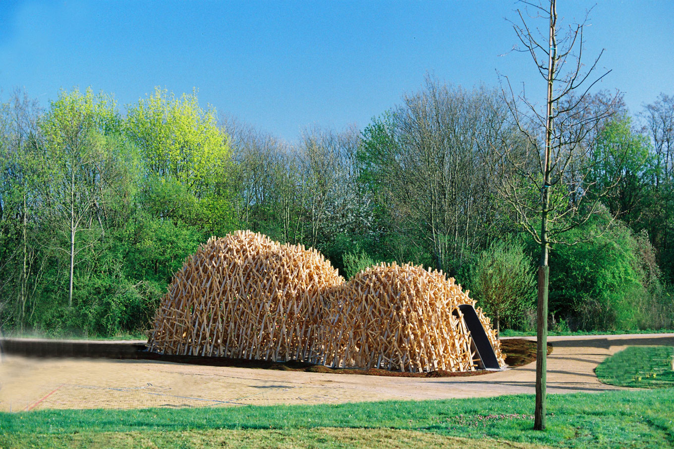 Der mehrfach ausgezeichnete Pavillon der Fachhochschule Koblenz auf der BUGA 2011 befand sich im Ausstellungsbereich „Vielfalt des Lebens — Lernen von der Natur“.